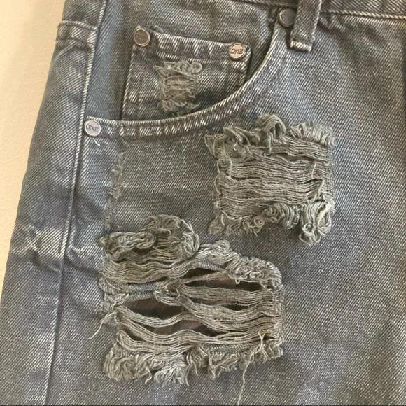 ONE TEASPOON Sz 26 Distressed Button Fly Mini Jean Denim Skirt - Picture 2 of 15